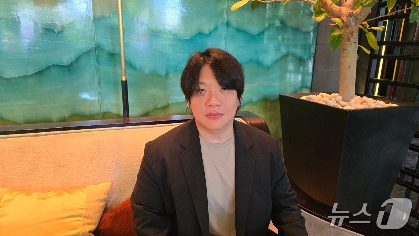 5일 서울 종로구 광화문역 인근서 뉴스1과 인터뷰를 가진 황성주 한국과학기술원(KAIST) 김재철AI대학원 교수./뉴스1 ⓒNews1 윤주영 기자