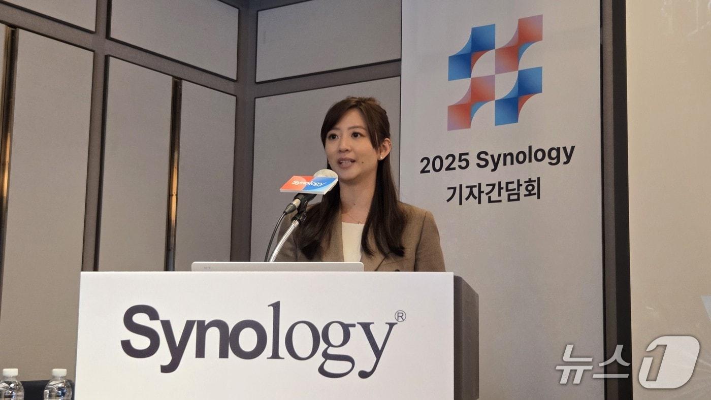 조앤 웡 시놀로지 국제사업부 총괄 디렉터가 23일 서울 조선팰리스 강남에서 열린 기자간담회에서 발언하고 있다. 2025.9.23 뉴스1 ⓒ News1 김민석 기자2