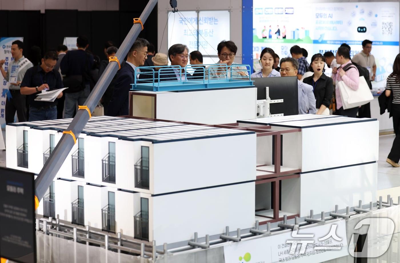 본문 이미지 - 모듈러 주택 모형.(자료사진) 뉴스1 ⓒ News1 오대일 기자